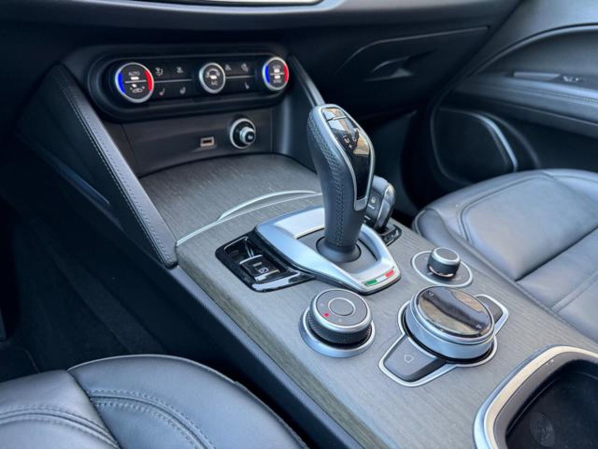 Alfa Romeo Stelvio Stelvio 2.2 Turbodiesel 210 CV AT8 Q4 6C Villa D'este (19)